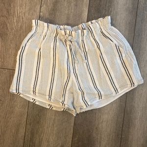 Girls navy and blue striped Abercrombie shorts size 15/16